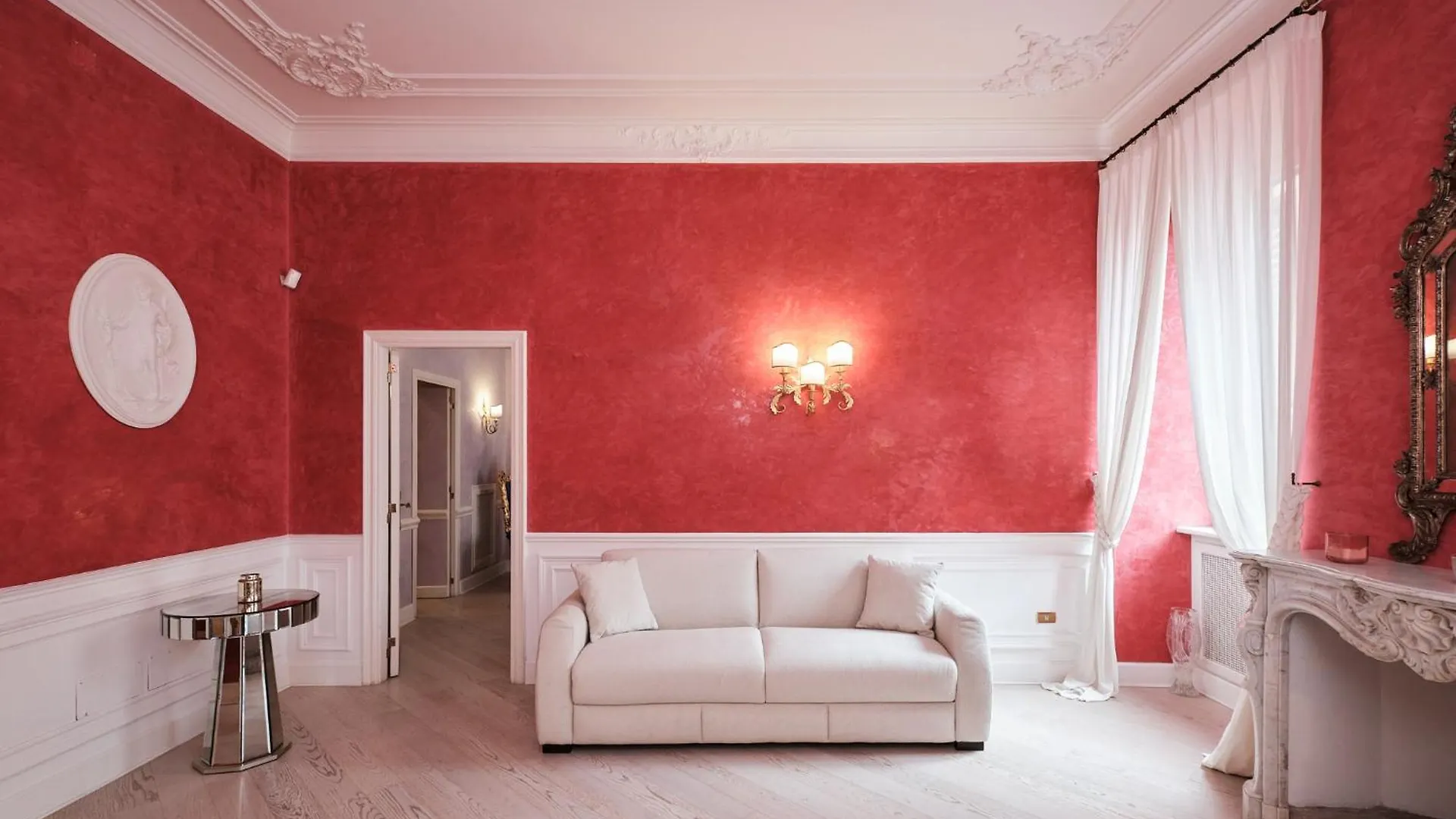 Luxury In Piazza Di Spagna Ρώμη 0*,  Ιταλία