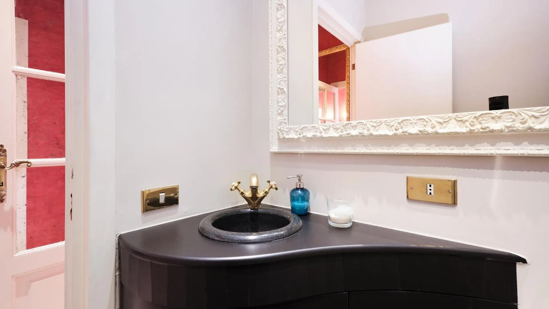 רומא Luxury In Piazza Di Spagna דירה